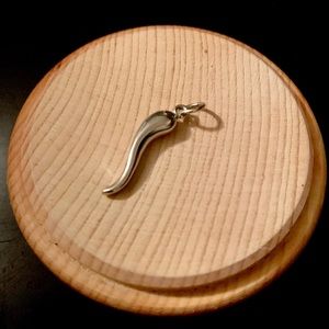 *SOLD* Stunner 14K White Gold Italian Horn Pendant